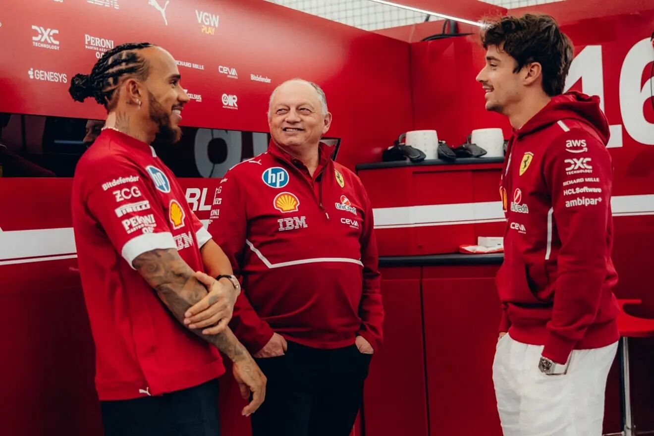 Vasseur, junto a Hamilton y Leclerc